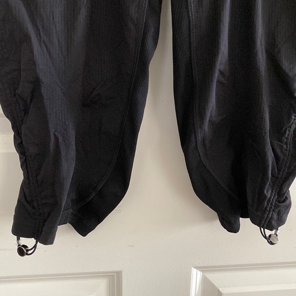 Lululemon Dance Studio Mid-Rise Jogger Pants Black Size 6 - Picture 8 of 12